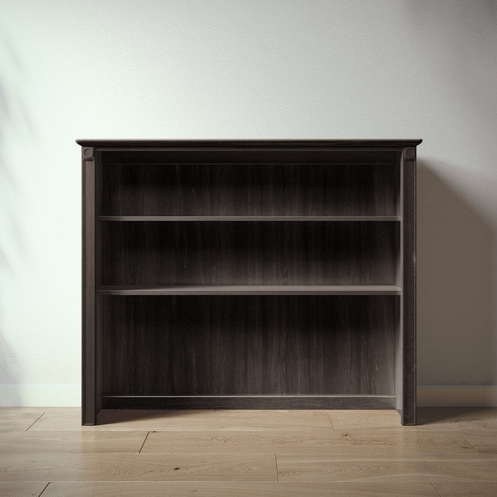 Romina Dakota Hutch