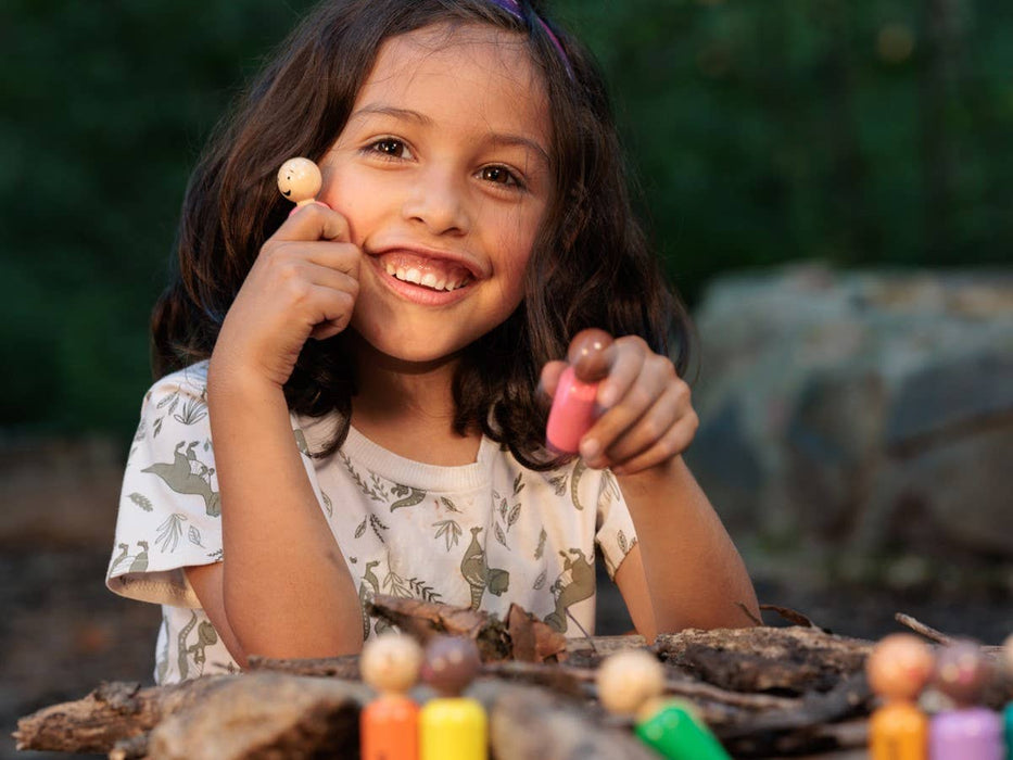 Rainbow Feeling Peg Dolls 12 Set, Multi Skin Tone