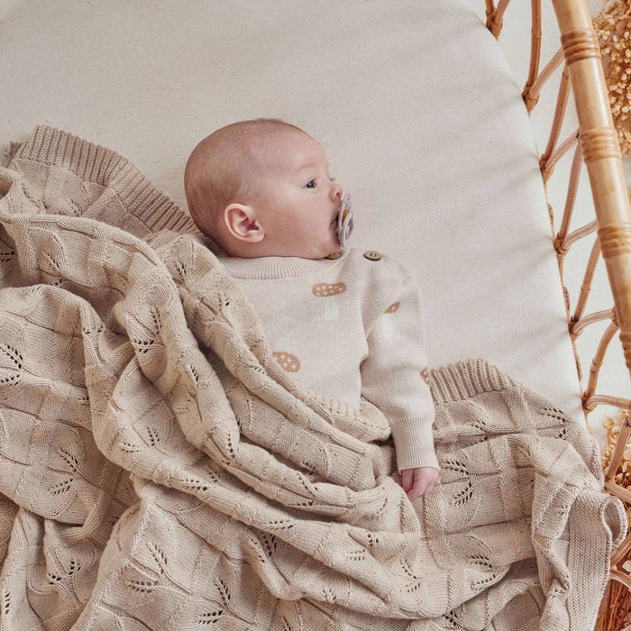 Sand Fleck Knit Leaf Blanket