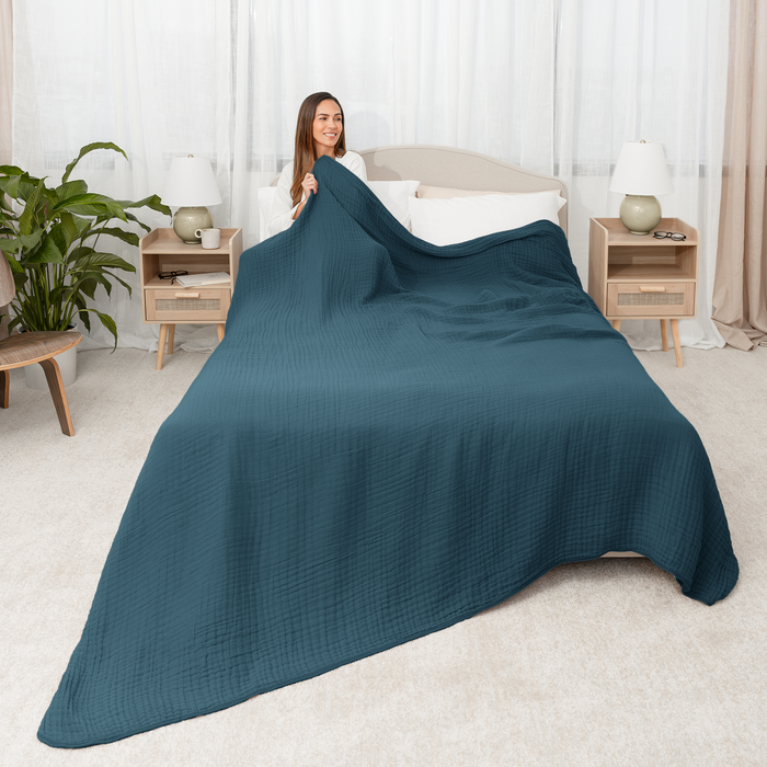 Muslin Blanket for Adults, 6-Layer Bedding by Comfy Cubs
