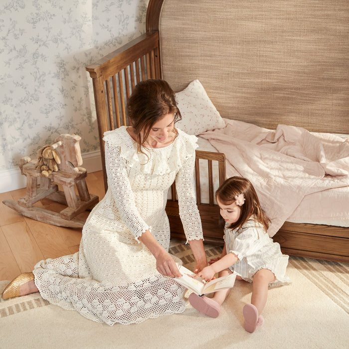 Maxi-Cosi Nursery Quiet Luxury 6-in-1 Convertible Crib with Toddler Bed/Daybed Conversion Kit | PRESALE