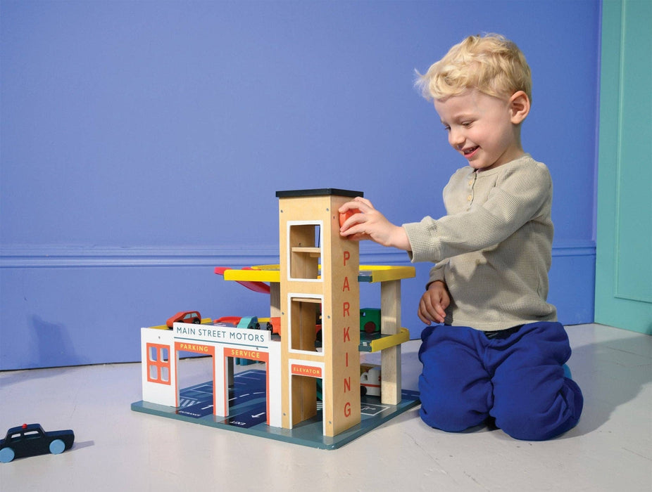 Multi-Level Garage with Lift