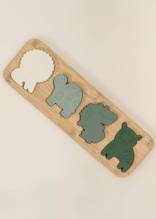 Coco Village Silicone Puzzle on Wooden Plate | Savana