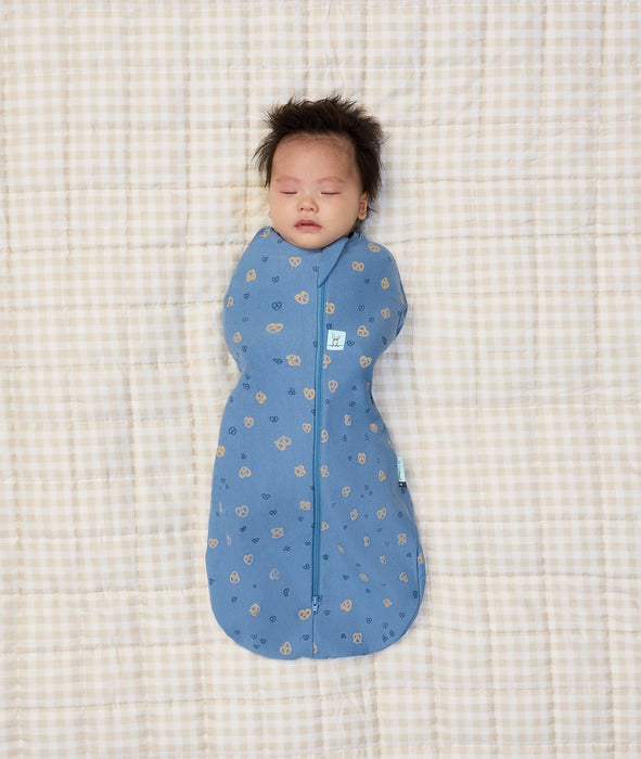 ergoPouch Cocoon Swaddle Bag 0.2 TOG: Petite Pretzel