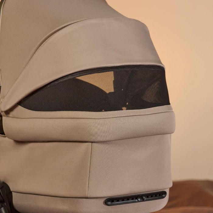 Silver Cross Reef 2 First Bed Folding Bassinet (New)